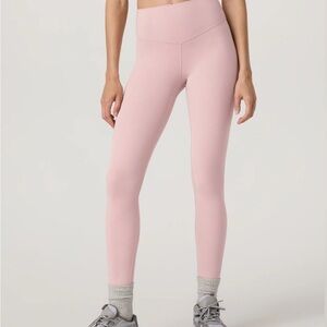 Vuori alltheform legging regular length in wintage rose